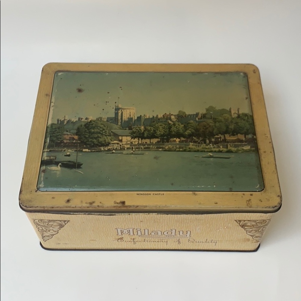 🛎 Vintage | Milady Confectionery Tin Box